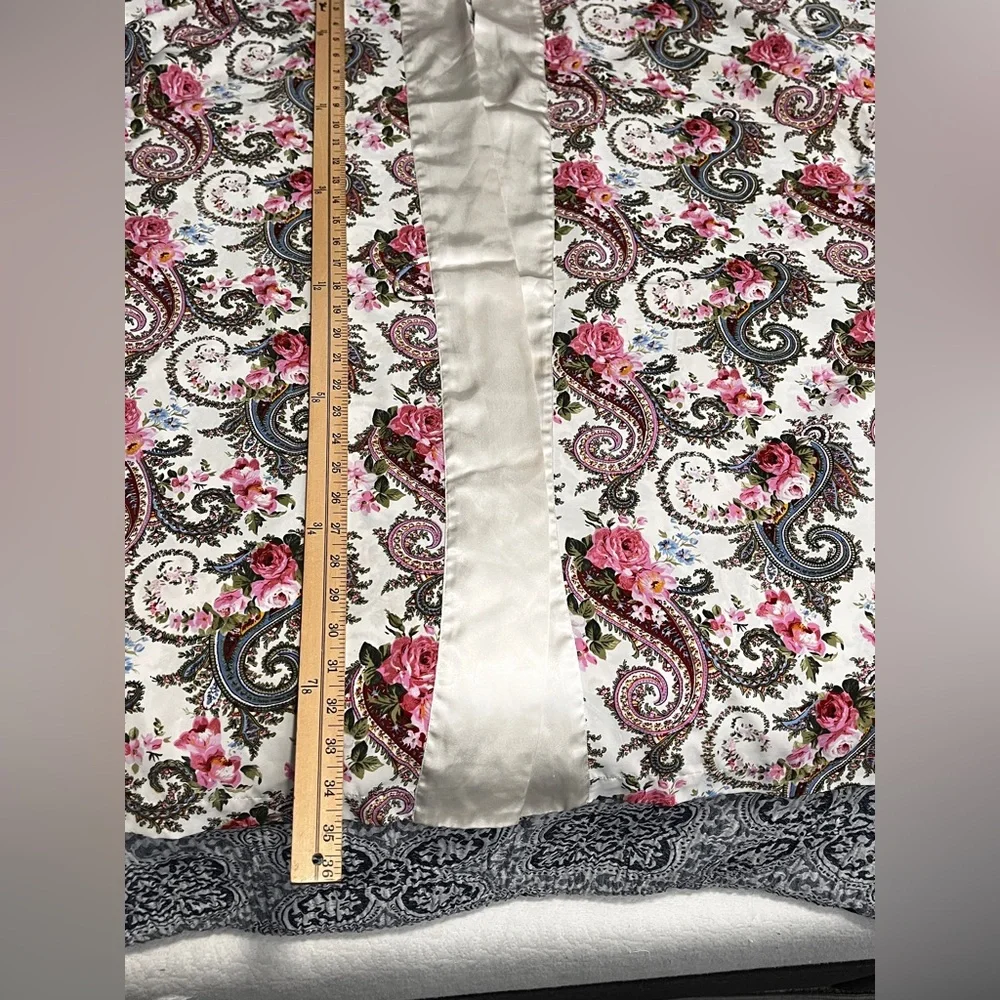 Vintage Gold Label Victoria's Secret Floral Paisley Satin-Trim Kimono Robe